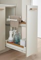 Peka_04.8254.KPL_B_02_Pinello_Towel_z_wieszakiem_na_reczniki_prawy_bialy.jpg