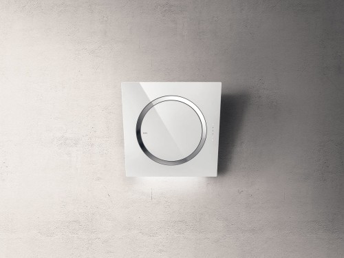 om_air_2018_white.jpg